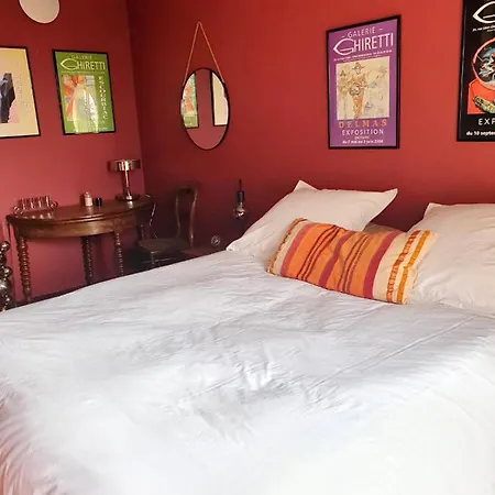 Bed & Breakfast D Hotes, La Maison De Kat 3*