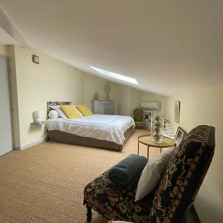 D Hotes, La Maison De Kat Lamothe-Capdeville