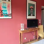 D Hotes, La Maison De Kat Alojamento de Acomodação e Pequeno-almoço Lamothe-Capdeville