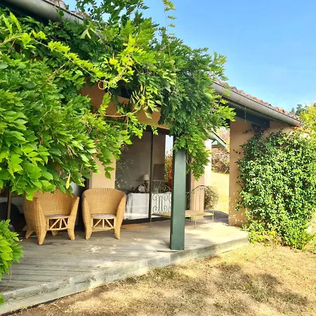 D Hotes, La Maison De Kat Panzió 3*