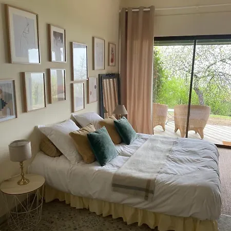 D Hotes, La Maison De Kat