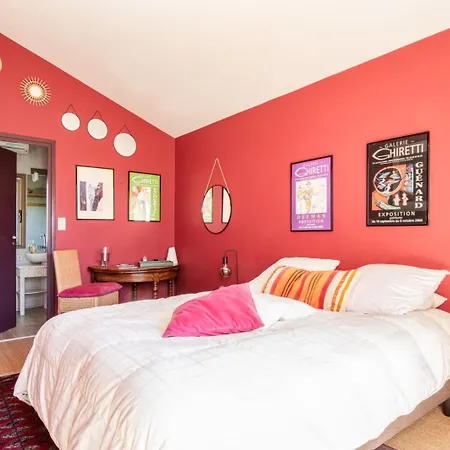 D Hotes, La Maison De Kat Panzió 3*